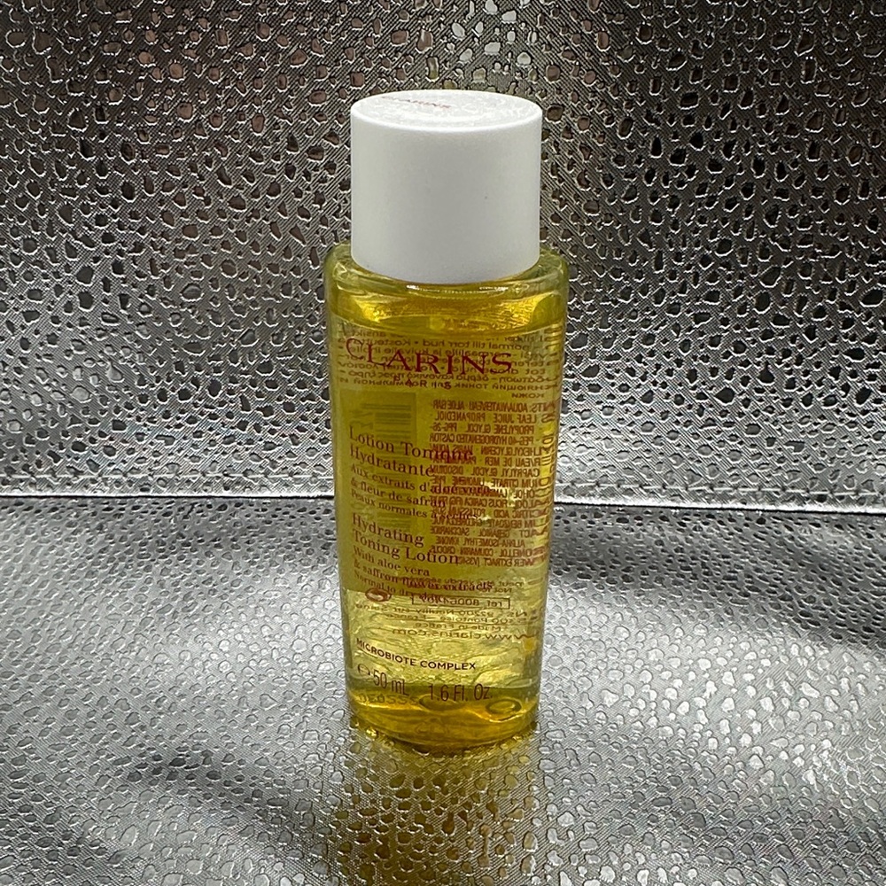 Clarins Refreshing Toning Lotion in Yellow